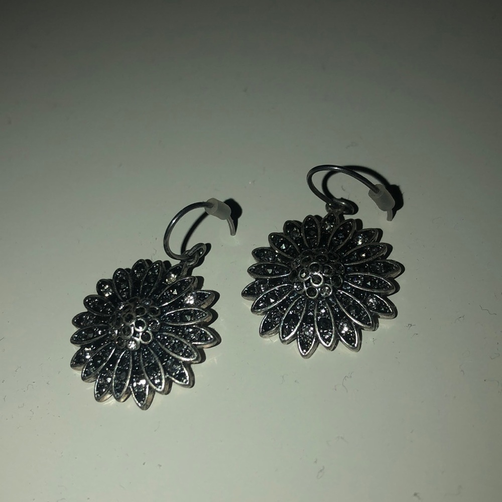 Flower earrings
